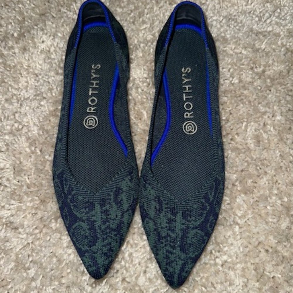 Rothy's  Size 10.5 Emerald Blue Snake Points